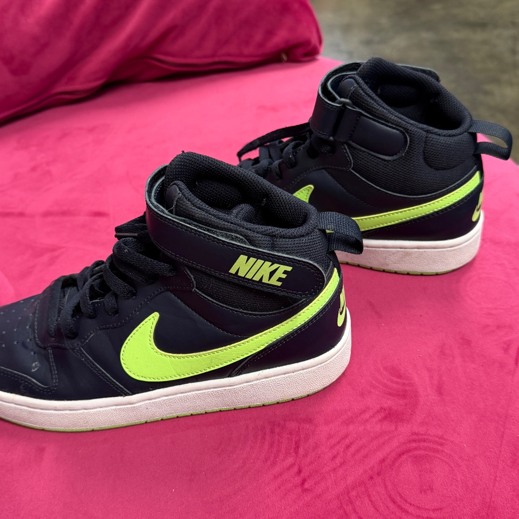 Nike Court Borough Mid Black And University Green (Size 6y)